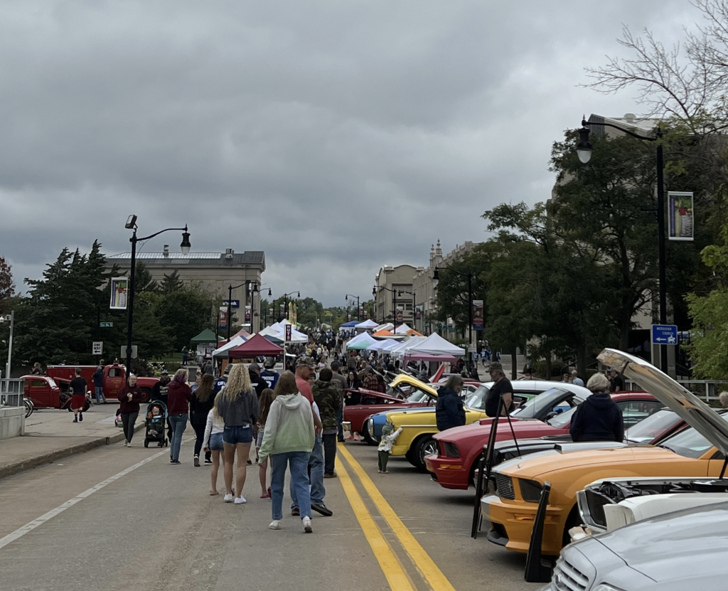 downtown-grand-affair-discover-wisconsin